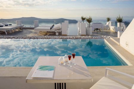 Above Blue Suites – Santorini