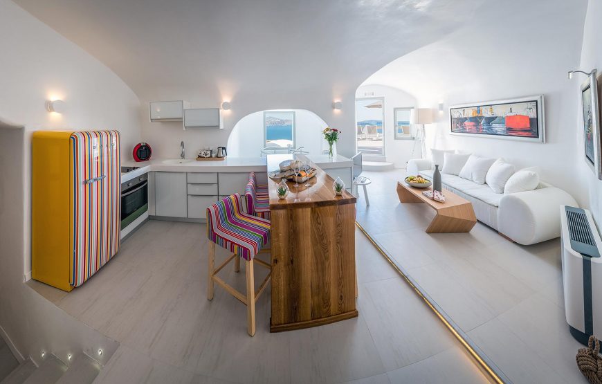 Elite Luxury Suites – Santorini