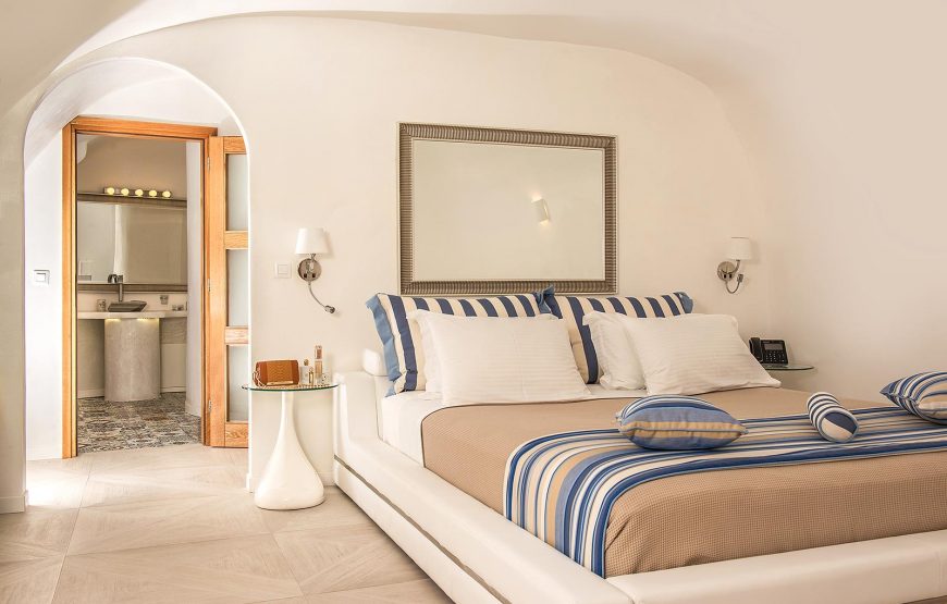 Elite Luxury Suites – Santorini