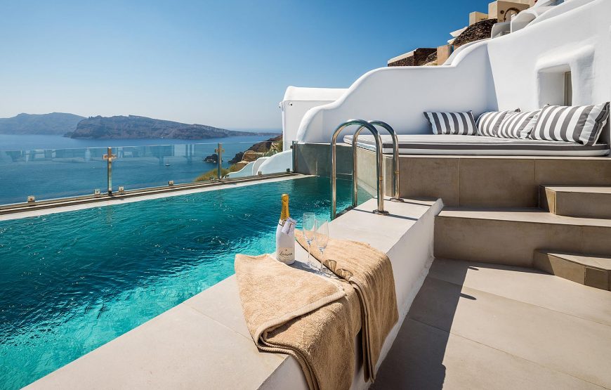 Elite Luxury Suites – Santorini