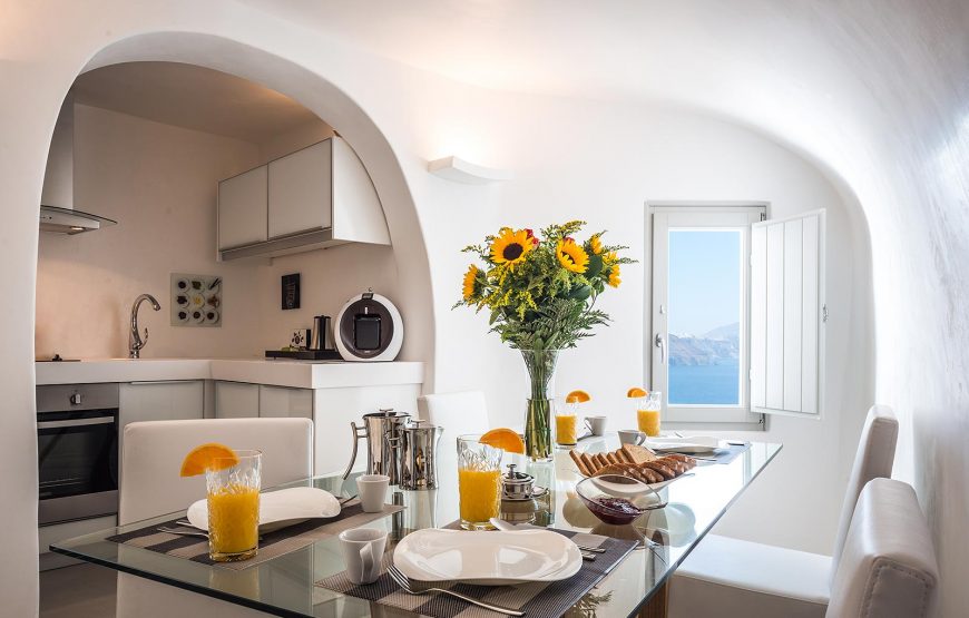 Elite Luxury Suites – Santorini