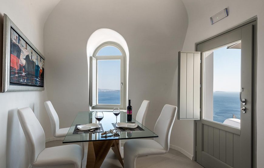 Elite Luxury Suites – Santorini